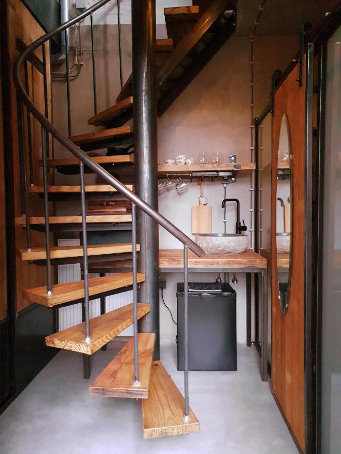 Goudse Watertoren, 't Kleinste Woontorentje Nederland Appartement Gouda
